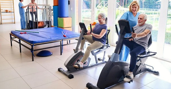 A mozgás nemcsak a testet, de az elmét is frissen tartja. Fejlessze kognitív funkcióit és előzze meg a szorongást rendszeres tornával vagy sétával! Tudjon meg többet.