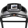 A NordicTrack T7.0 futópad 7 colos, Race Track funkcióval ellátott LCD kijelzővel rendelkezik.