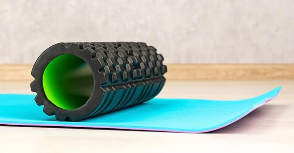 A fitnesz fejlődés kulcsa az okos pihenés. Felejtse el a passzív lustálkodást, váltson aktív regenerációra, nyújtásra és professzionális eszközökre otthonában!
