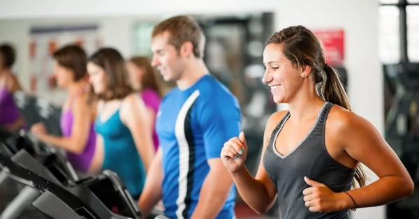 Az önelfogadás nem stagnálás, hanem a felelős változtatás kezdete. Tanulja meg tisztelni teste jelzéseit, és érjen el átütő sikereket a mozgás öröme által!