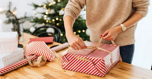 Az igazán jó ajándék túlmutat a tárgyakon, ugyanis mindig azok a meglepetések a legértékesebbek, amelyek inspirálnak, támogatnak és hosszú távon hatnak.