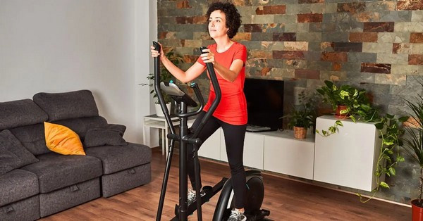 A letapadt izomzat megelőzésének kulcsa a rendszeres, változatos mozgás, és az ülőmunka közbeni óránkénti rövid, de hasznos átmozgatások beiktatása.