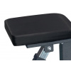 A Toorx WBX-85 állítható pad ülése is állítható, párnázata kényelmes, sérülésmentes edzéslehetőséget kínál.